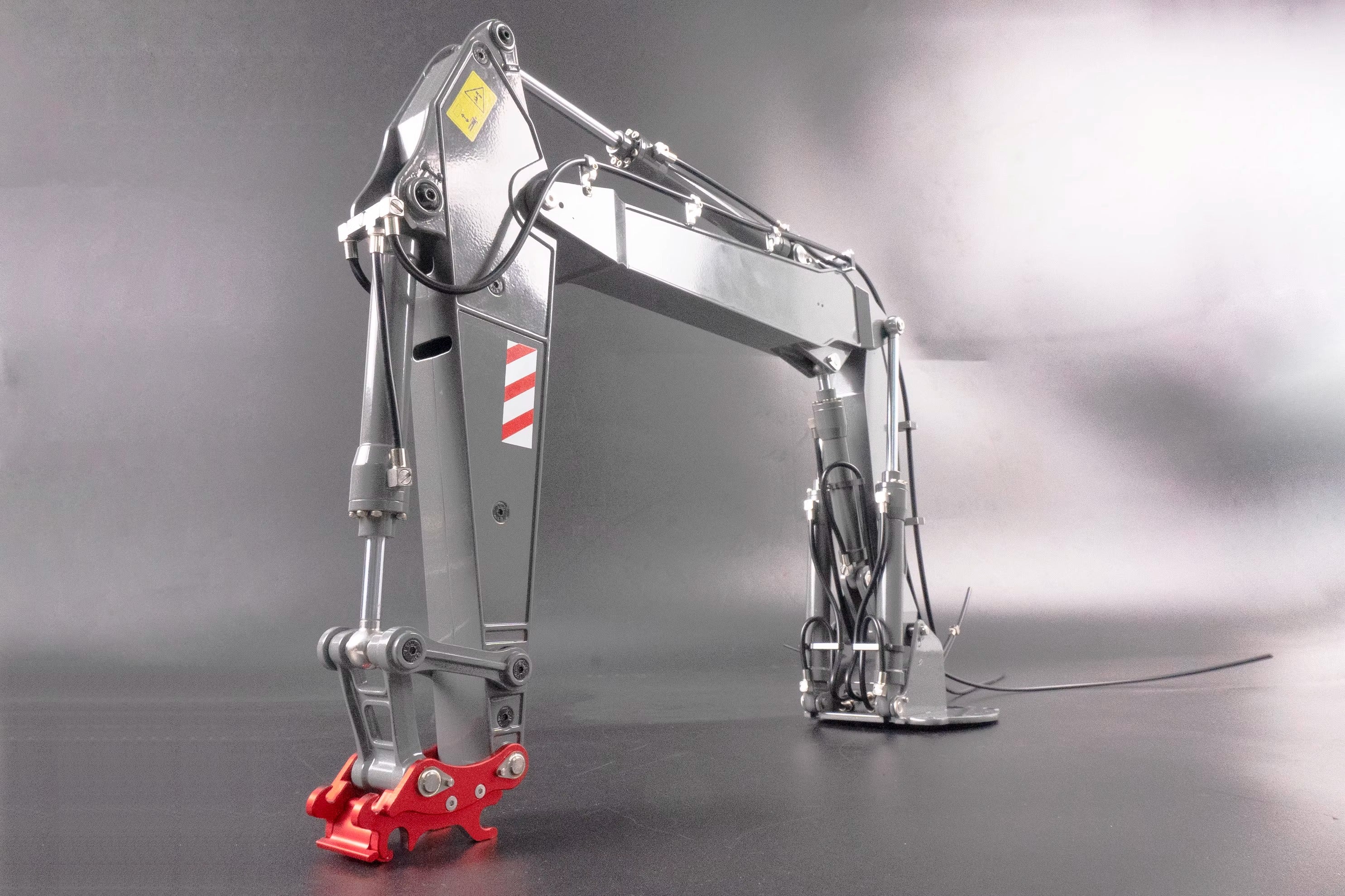 DOUBLE E VOLVO E111 RC Excavator (2023 Model) (Double E) – Heavy Duty RC